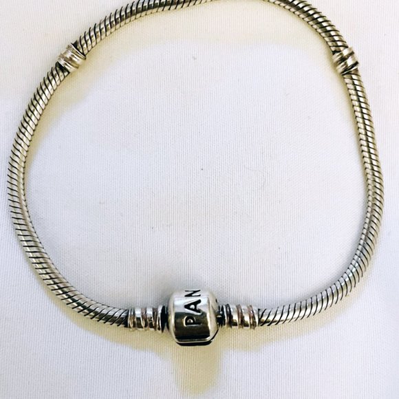 AUTHENTIC Pandora Bracelet 8 in - Picture 3 of 3